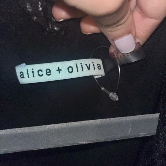 Alice and Olivia floral wraparound dress size 0 - Picture 2 of 5